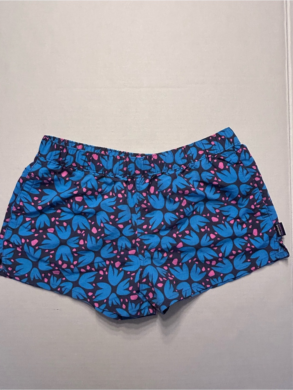 Patagonia Women’s Barely Baggie Shorts Pollen Confetti Dolomite Blue Medium